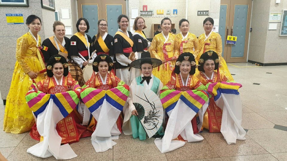 Group photo with Dancers